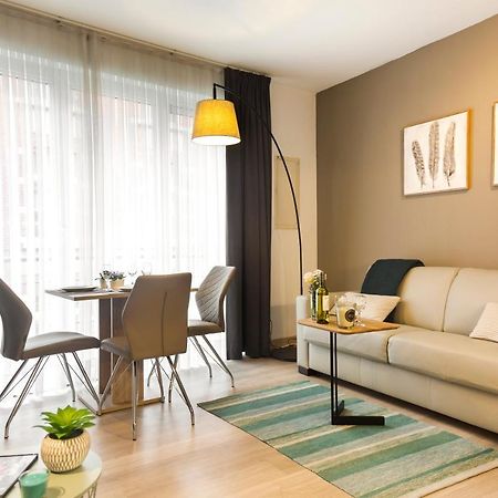 Center Design Residence Брюссель Экстерьер фото